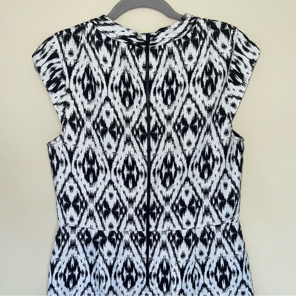 Theory Orinthia Cap Sleeve Printed Mini Dress 8 Black & White Ikat NEW! - Picture 6 of 8